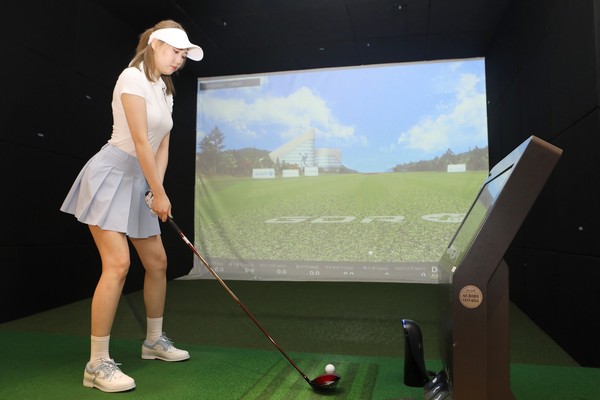 롯데百 본점, ‘직장인 스크린 골프 대회’에 1000명 이상 지원해 화제[사진=롯데백화점 제공]