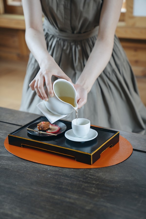 북촌 한옥마을 '락고재 컬쳐라운지'에서 열리는 다도 강좌[사진=롯데백화점 제공]