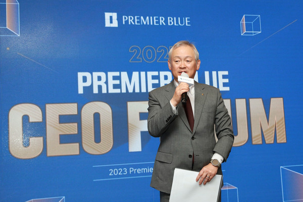 정영채 NH투자증권 사장이 22일 서울 파르나스호텔에서 열린 Premier Blue CEO 포럼 개강식 축사를 하고 있다. [사진=NH투자증권 제공]