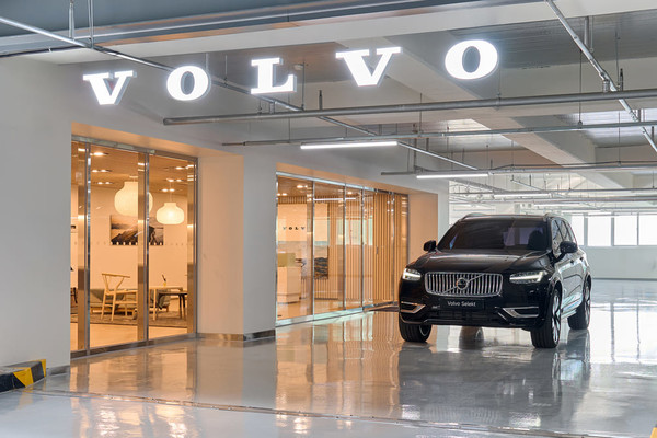 광주 셀렉트 전시장 신규 고객 라운지 [사진=볼보차코리아 제공]